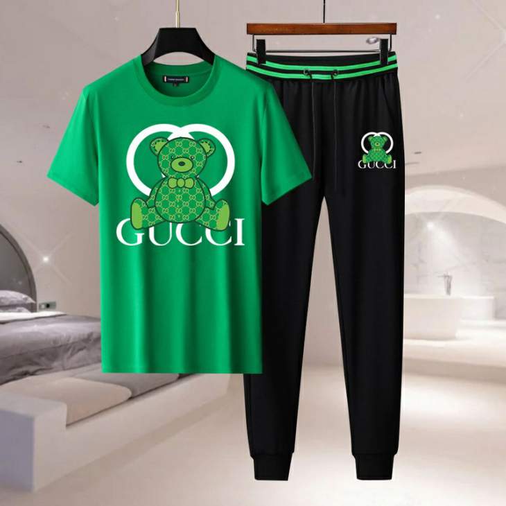 Picture of Gucci Shirt Pant Suits _SKUGucciM-4XL11Lr1121949